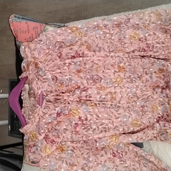 Oasis Floral Ruffle Blouse -pink And Gold Accents - Picture 9 of 15